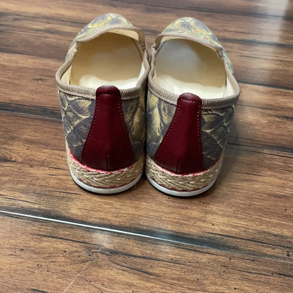 Goby slip on espadrilles size 40 snake design